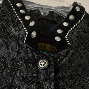 Vintage Pioneer Wear. Dark grey/black jacquard look, cropped jacket. Size M